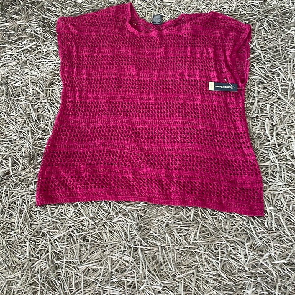 Faded glory size 4X 100% acrylic top